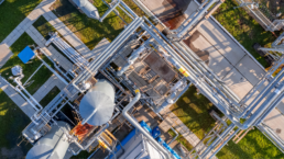 Bird's eye view of a refinery